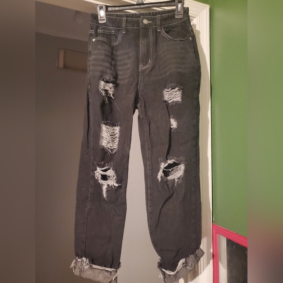 Denim - Baggy Distressed Black Jeans